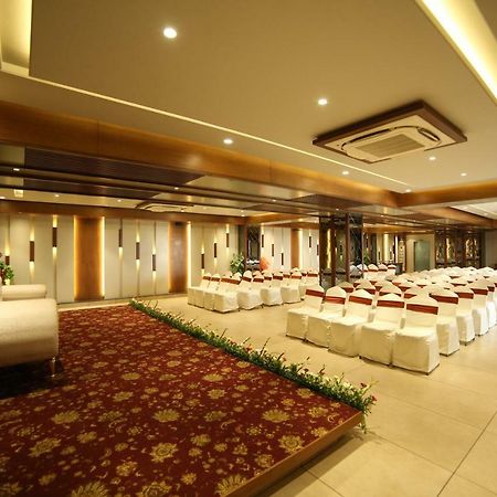 Hotel Avaante Ahmedabad Formerly Known As The Orchid Hotel Dış mekan fotoğraf