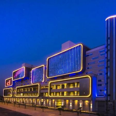 Hotel Avaante Ahmedabad Formerly Known As The Orchid Hotel Dış mekan fotoğraf