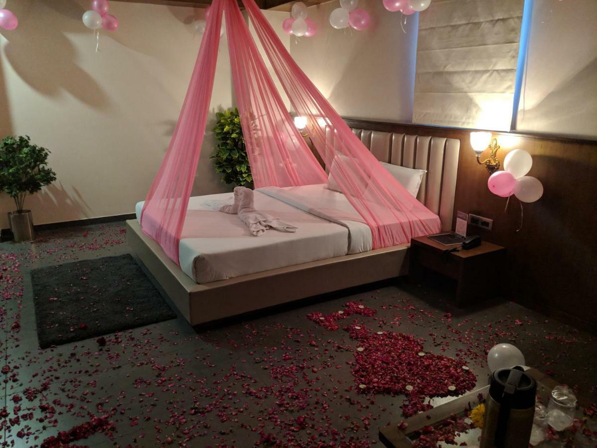 Hotel Avaante Ahmedabad Formerly Known As The Orchid Hotel Dış mekan fotoğraf